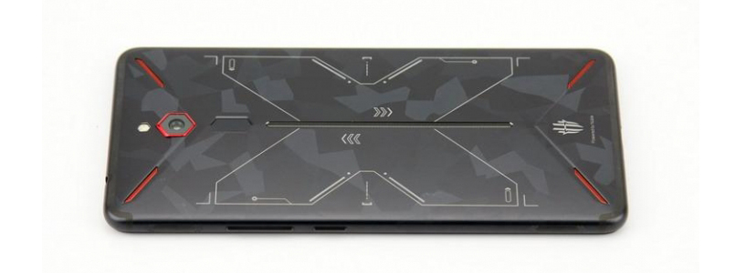 电竞手机标杆之作：努比亚红魔Mars评测