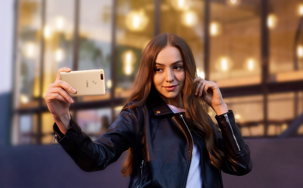 努比亚Z17mini  双摄  更清晰